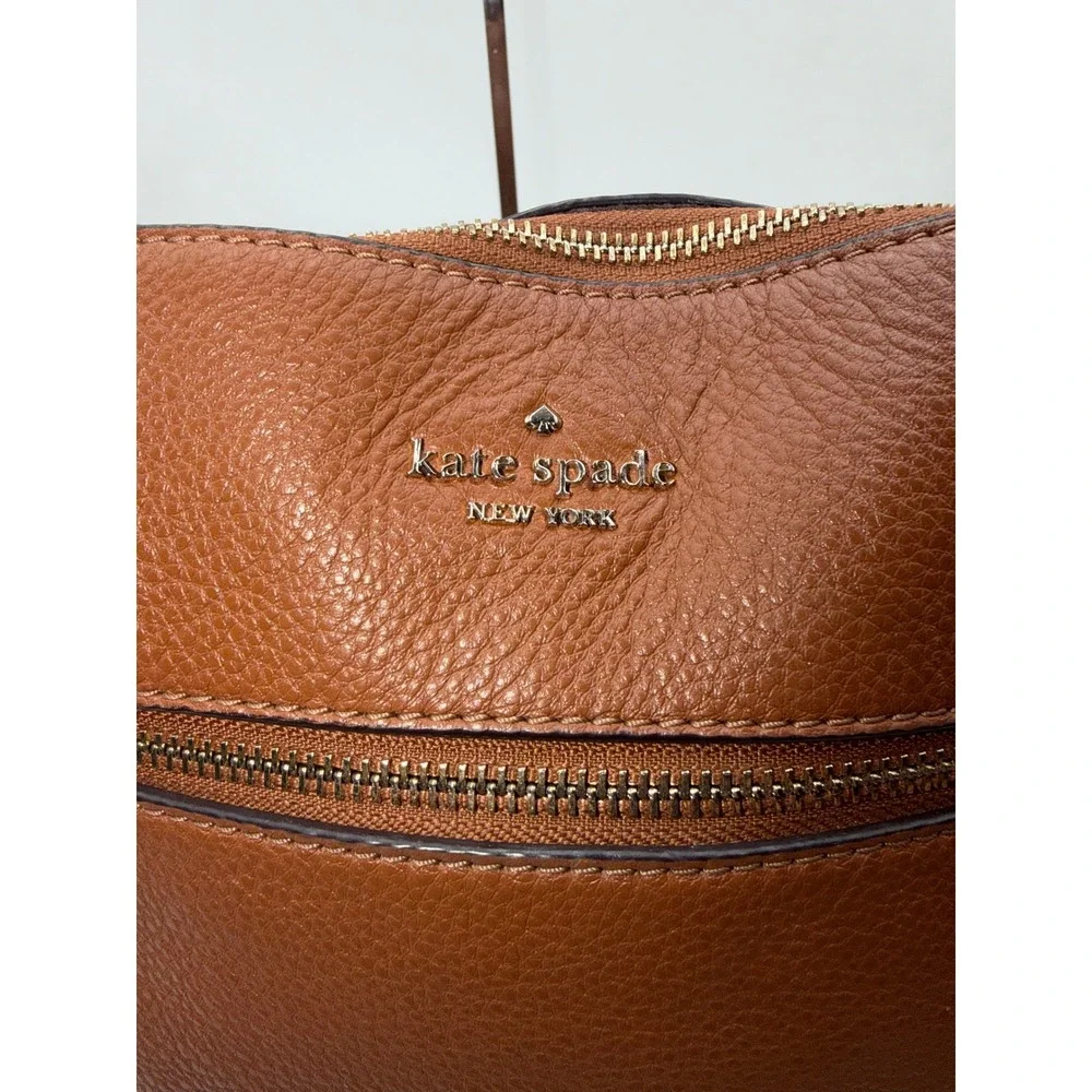 Kate Spade New York Pebbled Leather Crossbody Bag Brown Cognac Zippered Pocket